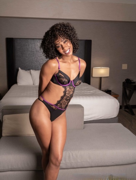 Misty Stone modelo de alta definición recopilación